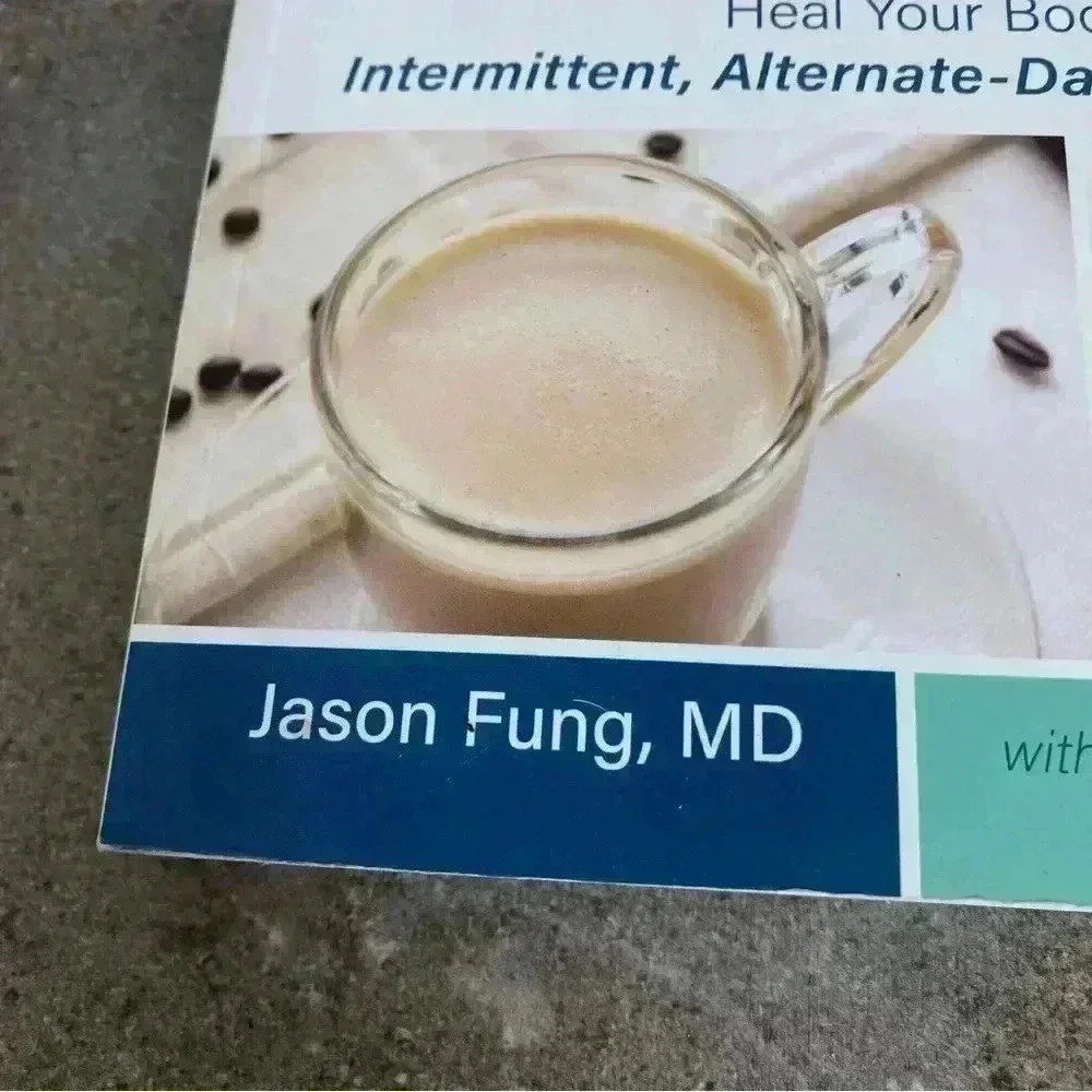 The Complete Guide to Fasting: Heal Your Body Through Extended Fasting Book EUC